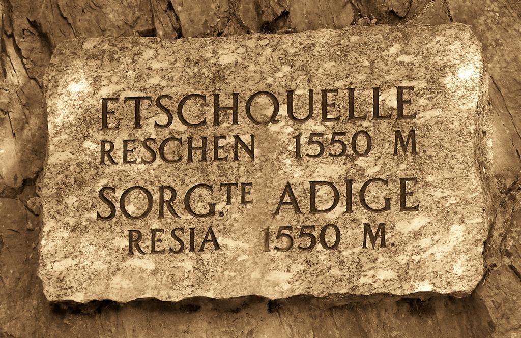 Hotel Etschquelle Резия Екстериор снимка